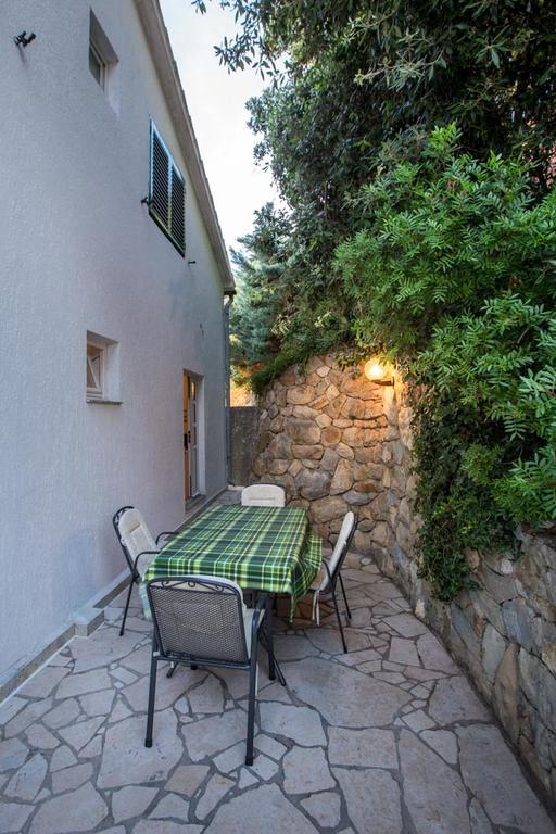 Lucija Apartment Kampor Exterior foto